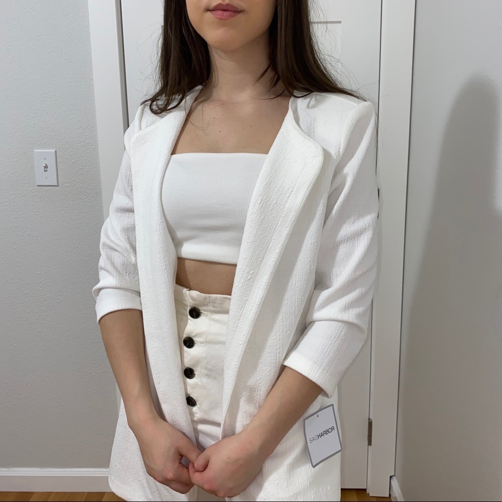 White jacket/blazer
